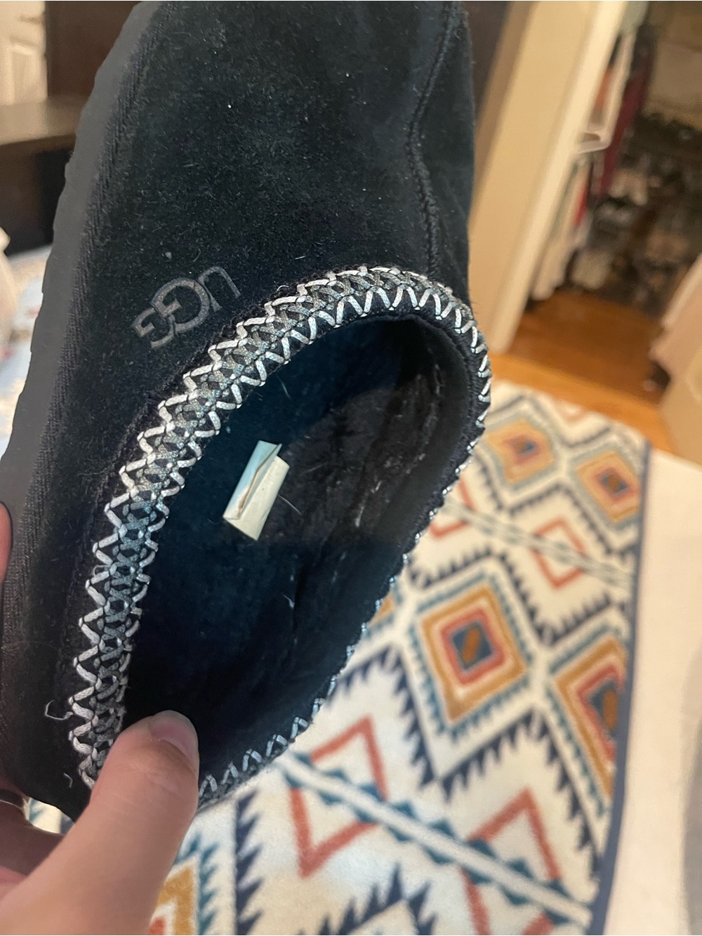 Ugg slippers - Picture 2 of 9
